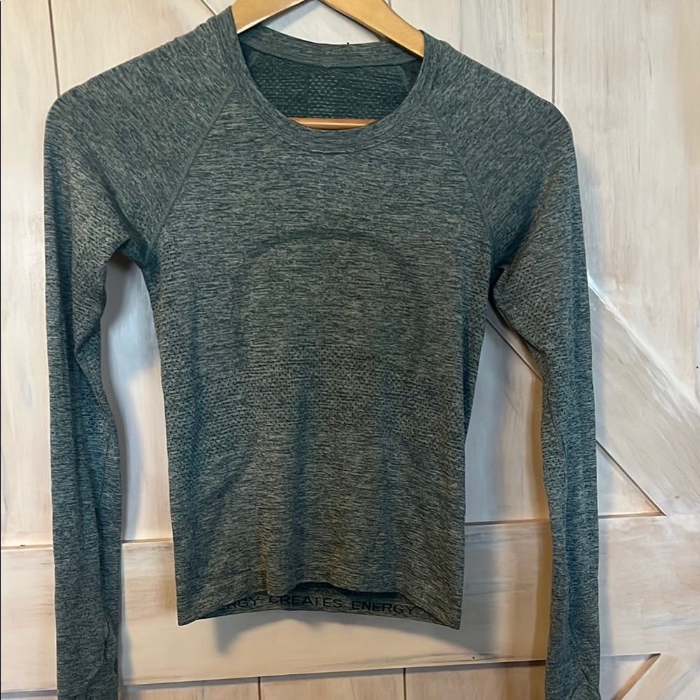 lululemon athletica Long Sleeve Tee - Gray